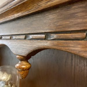 Vintage Old Charm Wood Brothers / Carved Oak Dresser / Traditional Chestnut Colour / FREE DELIVERY / c1970 - Image 5