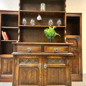 Vintage Old Charm Wood Brothers / Carved Oak Dresser / Traditional Chestnut Colour / FREE DELIVERY / c1970 - Image 11