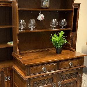 Vintage Old Charm Wood Brothers / Carved Oak Dresser / Traditional Chestnut Colour / FREE DELIVERY / c1970 - Image 4
