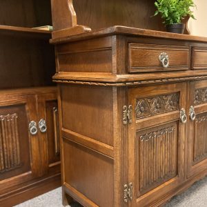 Vintage Old Charm Wood Brothers / Carved Oak Dresser / Traditional Chestnut Colour / FREE DELIVERY / c1970 - Image 13