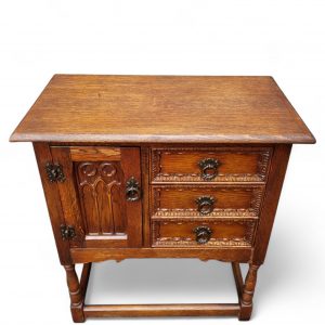 Antique Style Oak Bedside Cabinet / c1970 / FREE DELIVERY - Image 5
