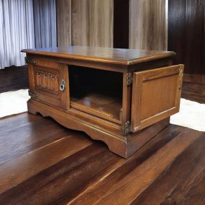 Vintage Old Charm TV Cabinet / Light Oak / c.1970 / FREE DELIVERY - Image 2
