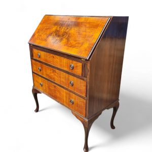 Antique Walnut Bureau / c.1930 / Queen Anne Style / FREE DELIVERY - Image 8