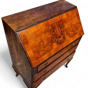 Antique Walnut Bureau / c.1930 / Queen Anne Style / FREE DELIVERY - Image 6