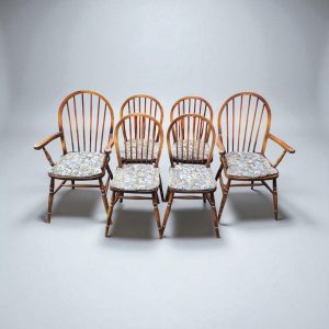 Vintage Windsor Dining Chairs / Elm & Beech / Set of 6 / c.1970 / FREE DELIVERY