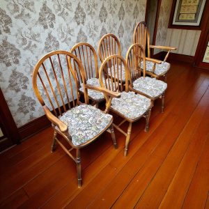 Vintage Windsor Dining Chairs / Elm & Beech / Set of 6 / c.1970 / FREE DELIVERY - Image 6