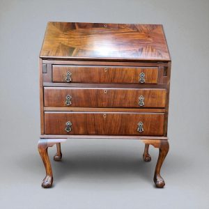 Antique Mahogany Bureau / Queen Anne Style / c.1930 / FREE DELIVERY - Image 8