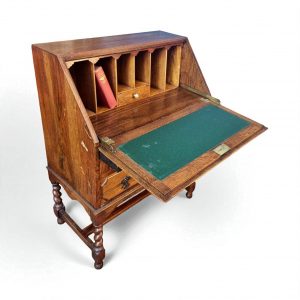 Antique Oak Bureau / c.1930 / FREE DELIVERY - Image 3