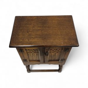 Vintage Old Charm Style Bedside Cabinet / Small Oak Cupboard / c1960s / FREE DELIVERY - Image 6