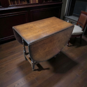 Antique Oak Gateleg Dining Table / c1950 / FREE DELIVERY - Image 8