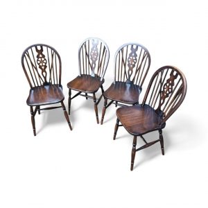 Vintage Wheelback Windsor Dining Chairs / c.1970 / Set of 4 / FREE DELIVERY - Image 11