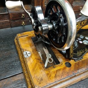 Antique Decorative Sewing Machine / c1900 / FREE DELIVERY - Image 6