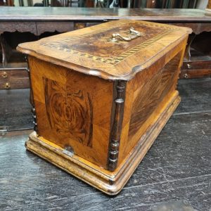 Antique Decorative Sewing Machine / c1900 / FREE DELIVERY - Image 3