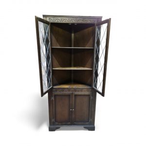 Vintage Oak Corner Cabinet / Priory Oak / 1970s / FREE DELIVERY - Image 4