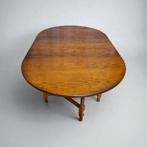 Vintage Oak Drop Leaf Dining Table / Seats 4–6 / c.1960 / FREE DELIVERY - Image 4