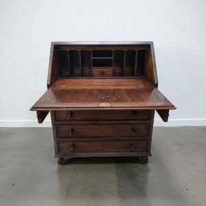 Vintage Oak Bureau / Original Key / 1970s / FREE DELIVERY - Image 1