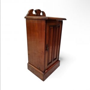 Antique Victorian Walnut Side Cabinet / c1880 / Carved Pediment / FREE DELIVERY - Image 8