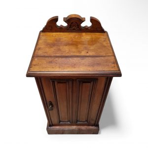 Antique Victorian Walnut Side Cabinet / c1880 / Carved Pediment / FREE DELIVERY - Image 5