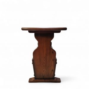 Vintage Oak Magazine Rack Table / c.1970 / Carved Detail / FREE DELIVERY - Image 7