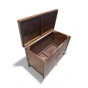 Vintage Wooden Blanket Box on Castors / Mid-20th Century / FREE DELIVERY - Image 9