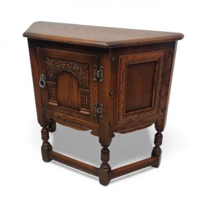 Vintage Old Charm Wood Bros Oak Side Cabinet / c1970 / FREE DELIVERY - Image 6