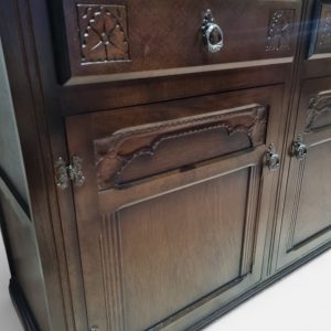 Vintage Oak Sideboard / Glazed Hutch / c1950 / FREE DELIVERY - Image 7