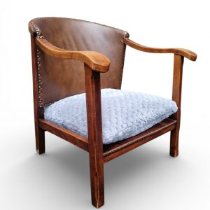 Vintage Low Armchair / c. 1930 / FREE DELIVERY - Image 1