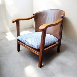 Vintage Low Armchair / c. 1930 / FREE DELIVERY - Image 8