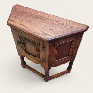 Vintage Old Charm Wood Brothers Canted Side Cabinet / Carved Oak / c1970 / FREE DELIVERY - Image 10