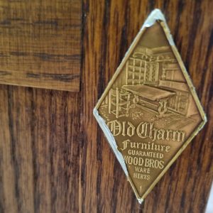 Vintage Old Charm Wood Brothers Canted Side Cabinet / Carved Oak / c1970 / FREE DELIVERY - Image 4