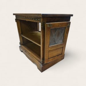 Vintage Old Charm Oak TV Cabinet / Drinks Cabinet / c.1970 / FREE DELIVERY - Image 4