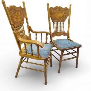 Vintage American Colonial Oak Featherback Dining Chairs / Set of 6 / c1980 / FREE DELIVERY - Image 9