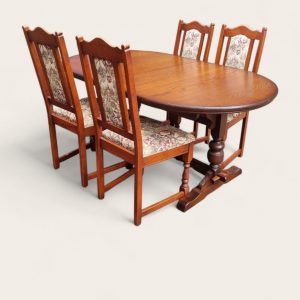 Vintage Old Charm Wood Bros Large Oak Extending Dining Table / Seats 6–8 / c.1970s / FREE DELIVERY - Image 1